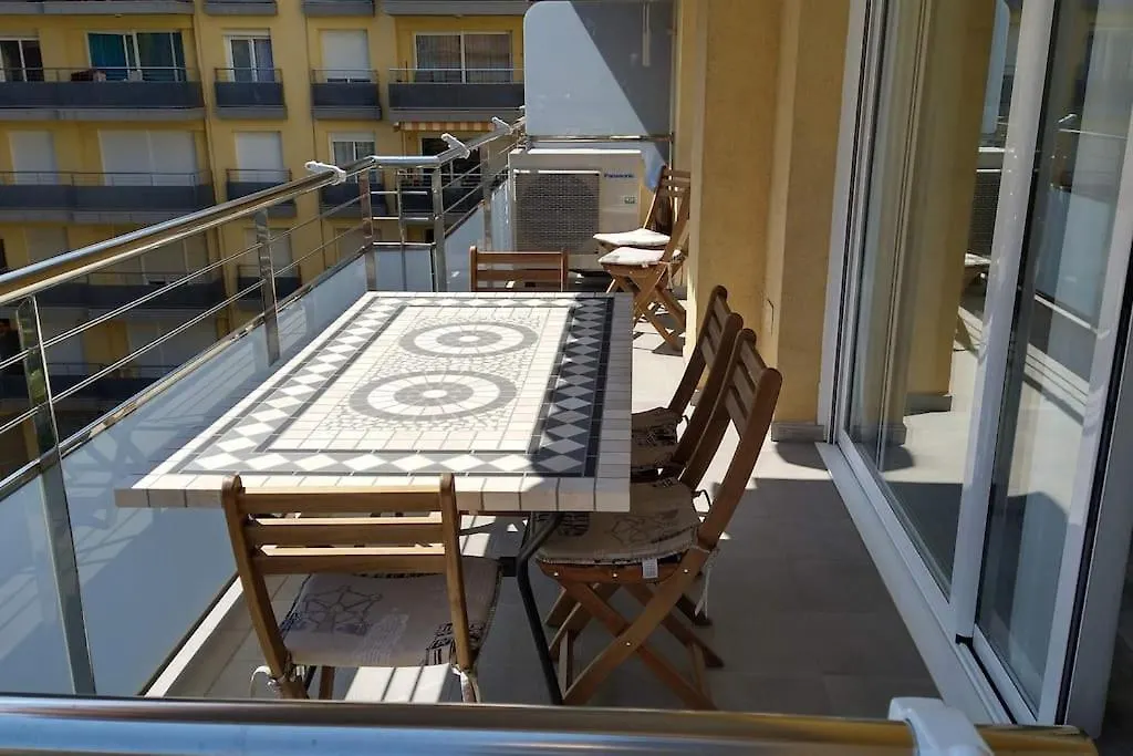 Precioso Apartamento A 250 Metros De La Playa. Blanes